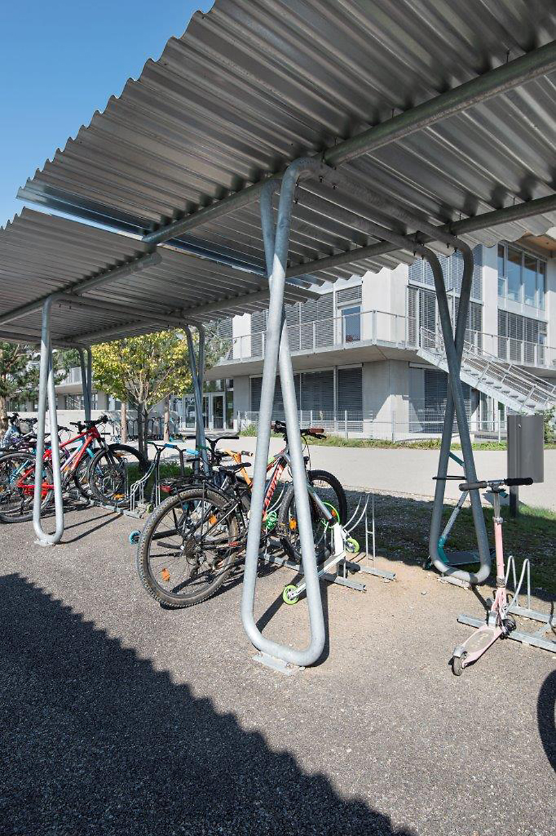 4_elias_leimbacher_architektur_winterthur_velounterstand_fahrrad_unterstand_projekt_schulhaus_neuhegi_winterthur.jpg