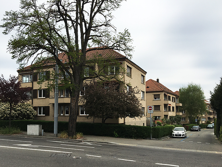 Die Stadt Winterthur benötigte im Transformations- und Neubaugebiet Neuhegi und für die sich entwickelnde Stadt ein öffentliches Gebäude mit Sporthalle und Primarschule. 