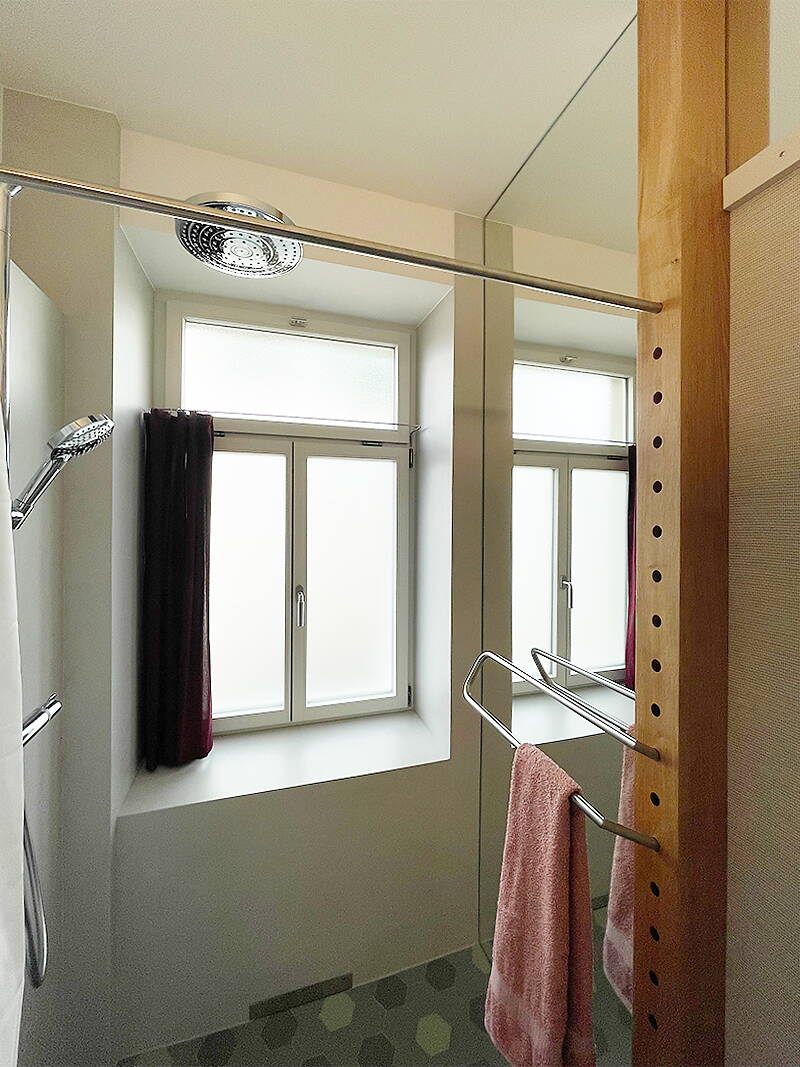 elias_leimbacher_architektur_fenster-spiegel_img_6281.jpg elias_leimbacher_architektur_fenster-spiegel_img_6281.jpg