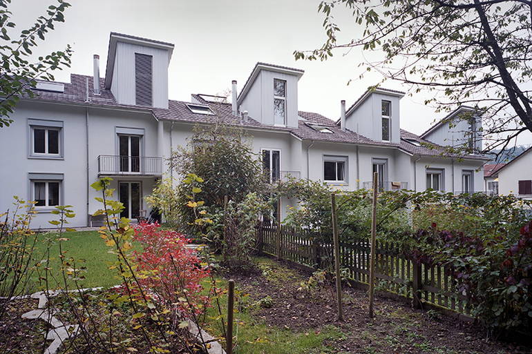 elias_leimbacher_architektur_reiheneinfamilienhaus_tannenweg_winterthur_projekt_ansicht_wald.jpg