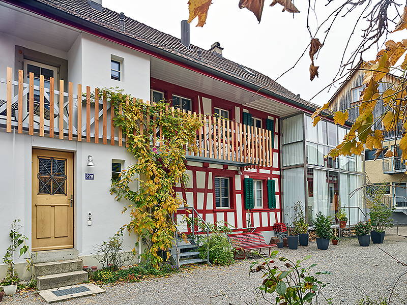 elias_leimbacher_architektur_oberwinterthur_umbau_balkon_roemerstrasse_riegel_nord.jpg